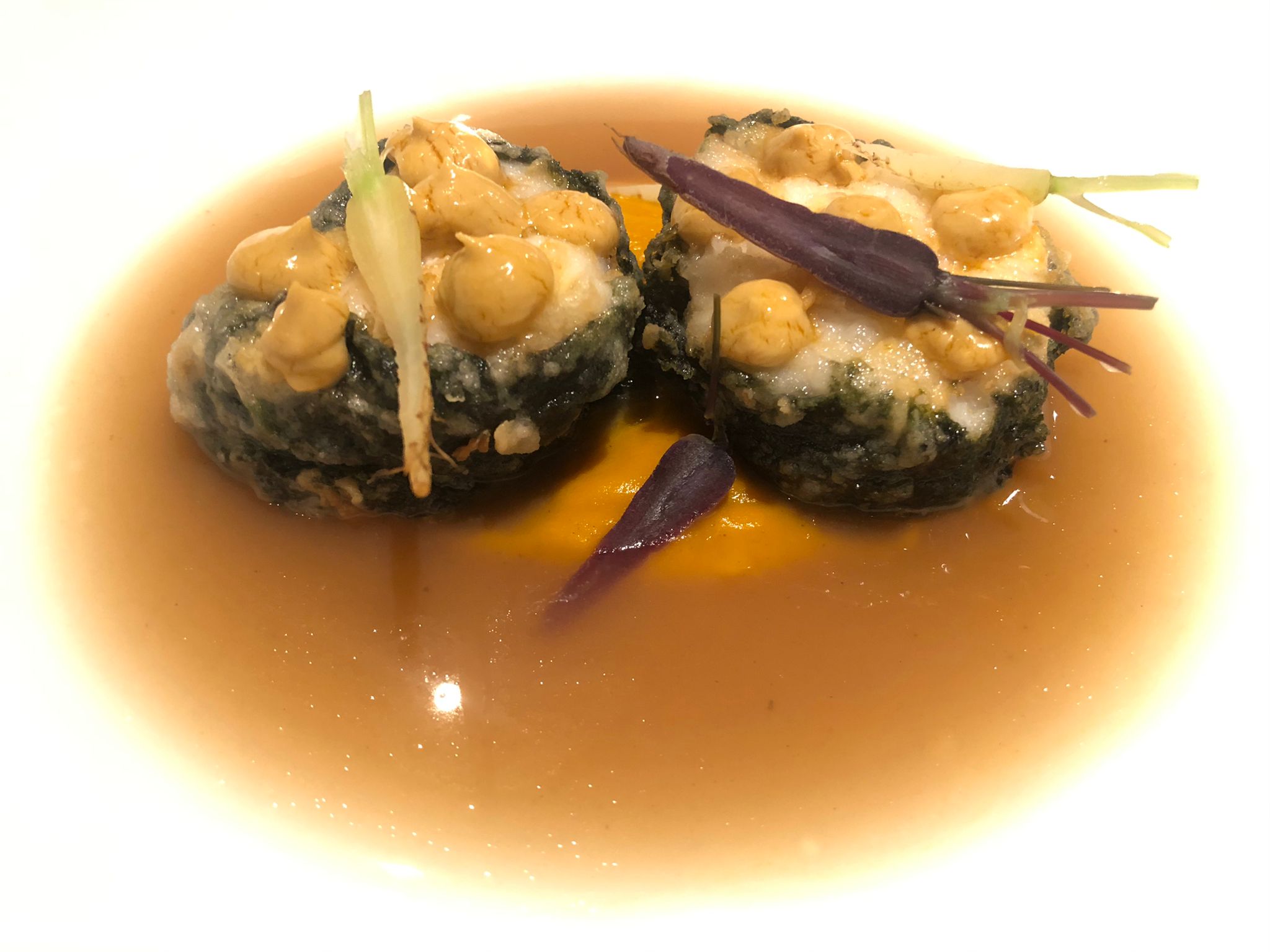 Menú de Nochevieja: suquet de rape, solomillo y ternura de chocolate